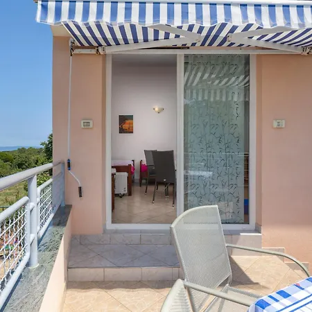 Appartement Peaceful Retreat With Terrace Kavran
