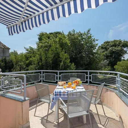 Appartamento Peaceful Retreat With Terrace *