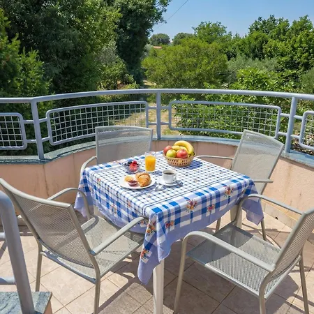 Peaceful Retreat With Terrace * Kavran