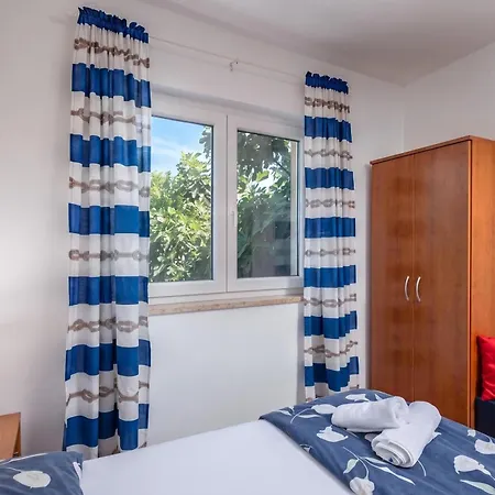 Peaceful Retreat With Terrace Appartement Kavran